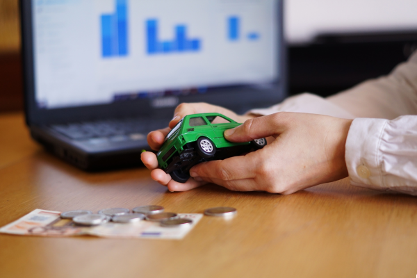 ¿Por qué cada vez más zaragozanos compran su coche de ocasión online?